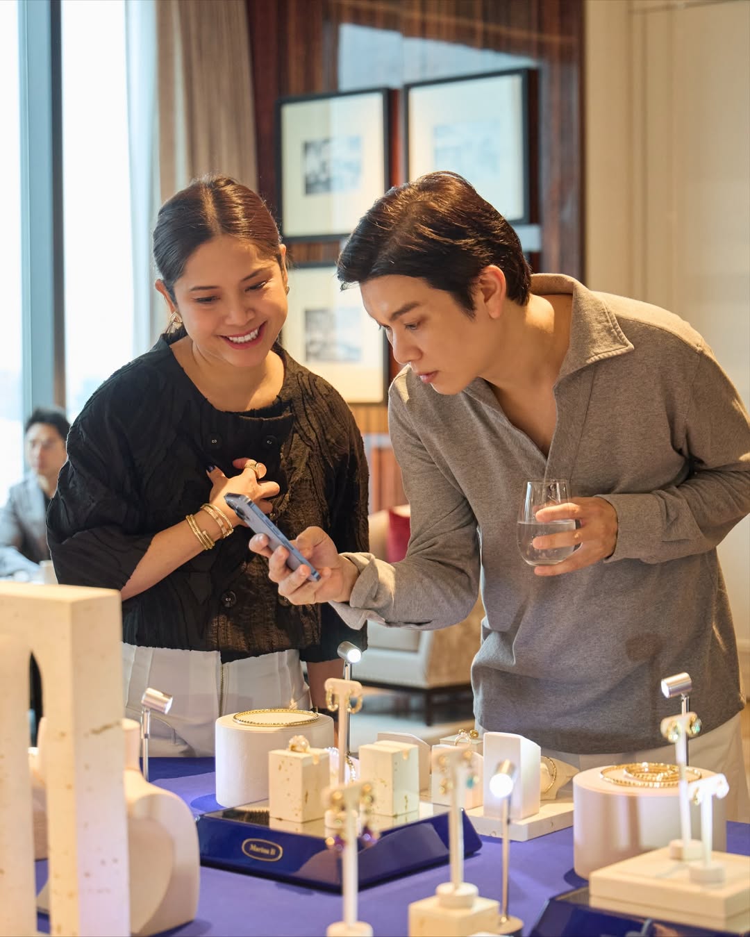 victoriasuofficial_20251130_p_5