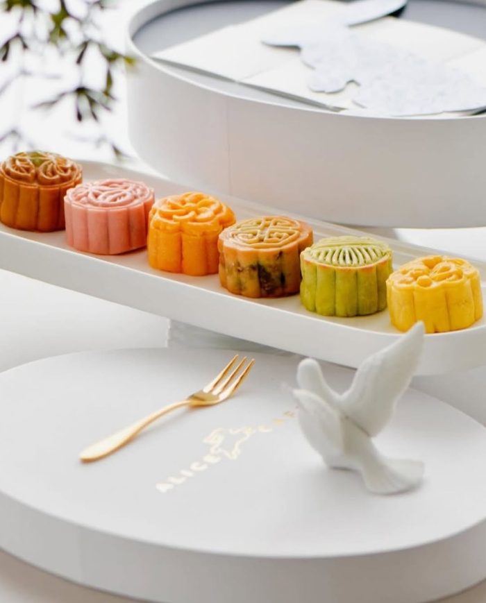 “Wishing you and your loved ones a joyful Autumn Festival, filled with moonlit moments, sweet re (8)